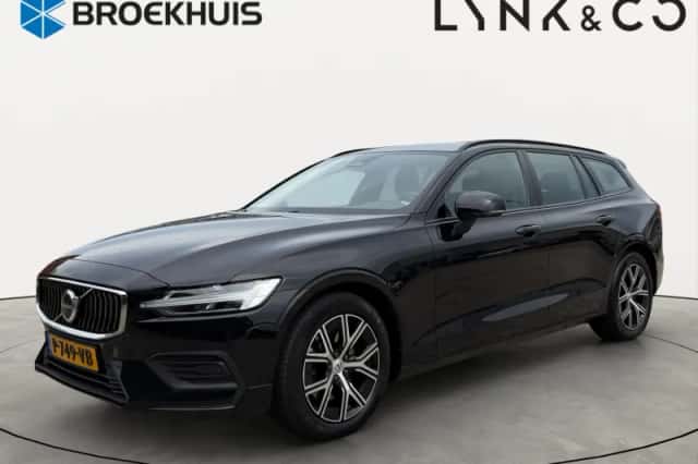 Volvo V60 (2022) thumbnail 1