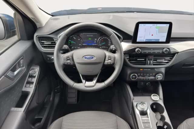 Ford Kuga (2021) thumbnail 5