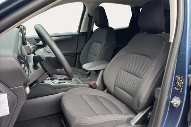 Ford Kuga (2021) thumbnail 6