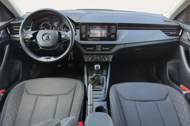 Škoda Kamiq (2020) thumbnail 5