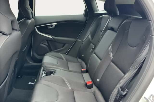 Volvo V40 (2019) thumbnail 6