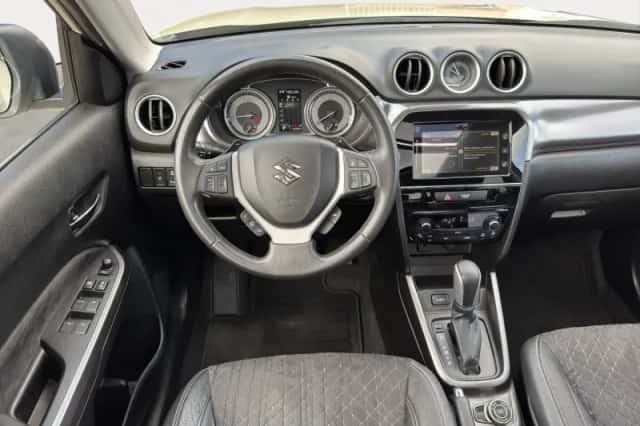 Suzuki Vitara (2020) thumbnail 4