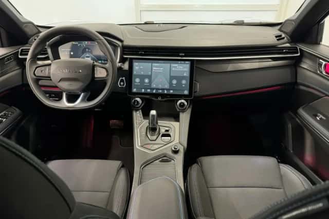 Lynk & Co 01 (2024) thumbnail 5