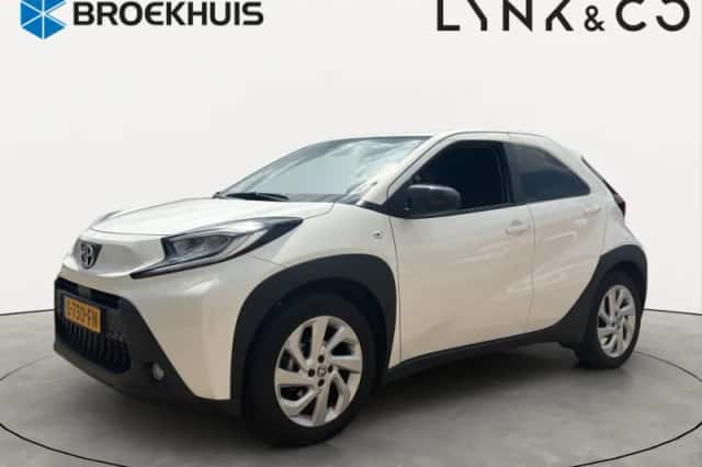 Toyota Aygo X (2023) thumbnail 1