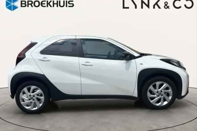 Toyota Aygo X (2023) thumbnail 5