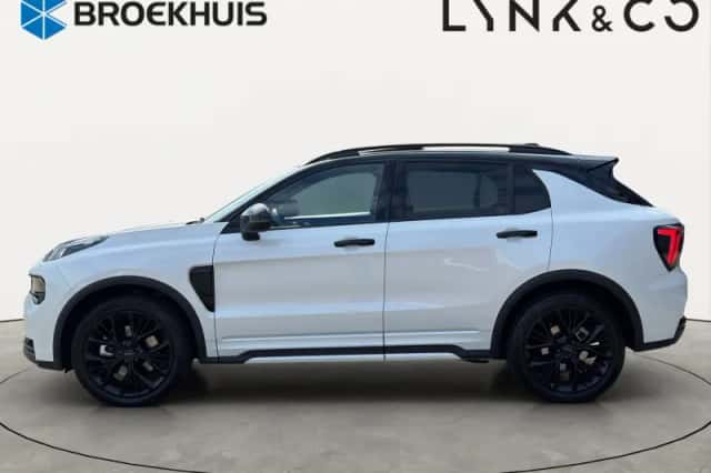 Lynk & Co 01 (2025) thumbnail 3