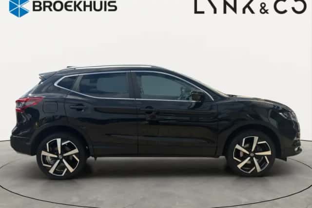Nissan Qashqai (2021) thumbnail 6
