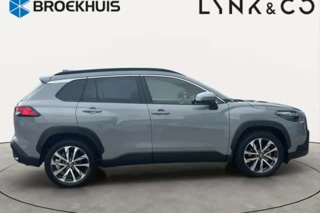 Toyota Corolla (2022) thumbnail 6