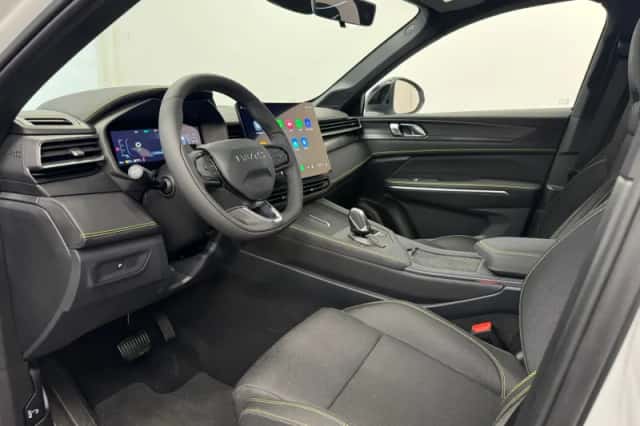 Lynk & Co 01 (2025) thumbnail 4