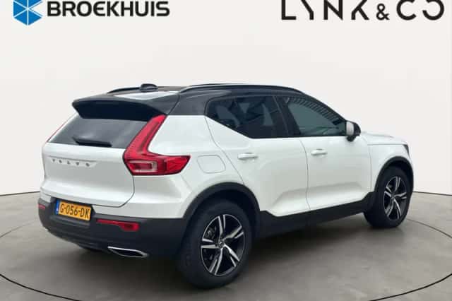 Volvo XC40 (2019) thumbnail 5
