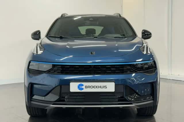 Lynk & Co 01 (2025) thumbnail 3