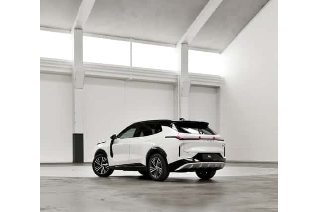 Lynk & Co 08 (2026) thumbnail 3