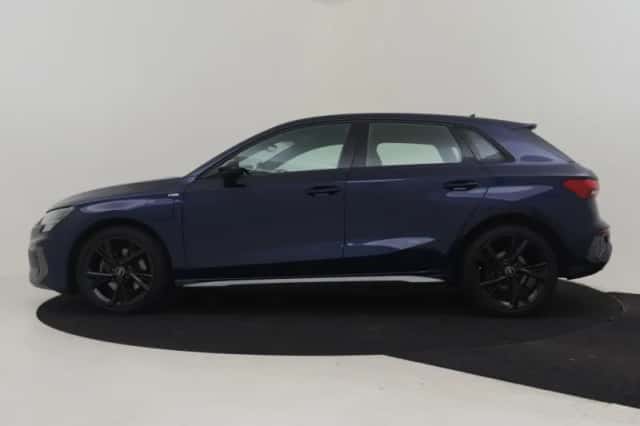 Audi A3 (2021) thumbnail 3