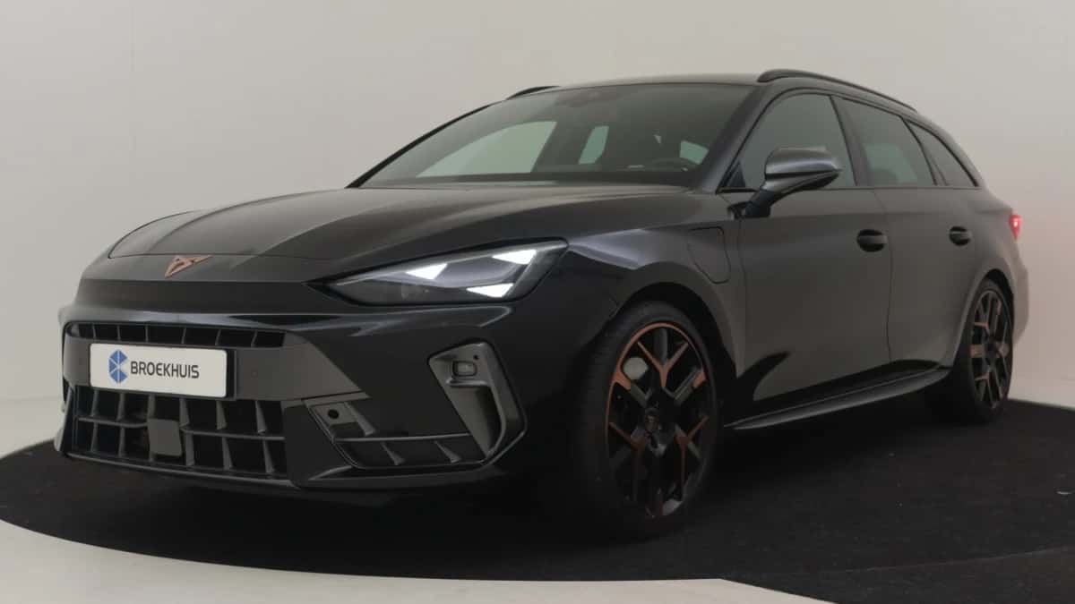 CUPRA Leon Sportstourer (2024) — foto 1
