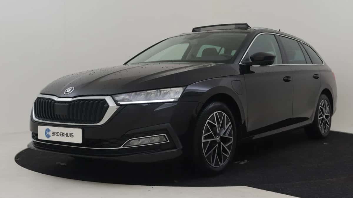 Škoda Octavia (2023) — foto 1