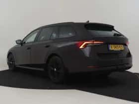 Škoda Octavia (2021) thumbnail 11