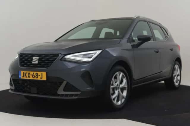 SEAT Arona (2024) thumbnail 1