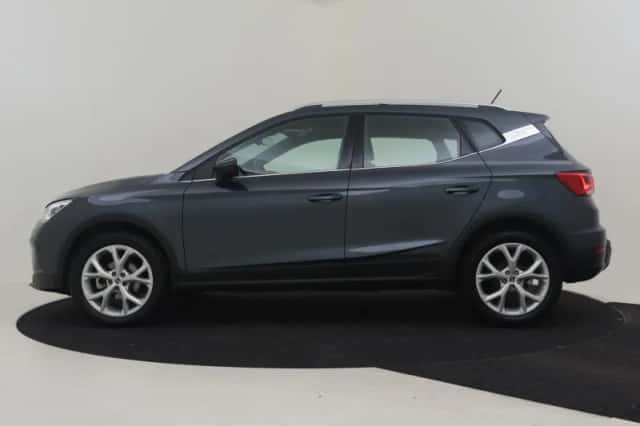 SEAT Arona (2024) thumbnail 3
