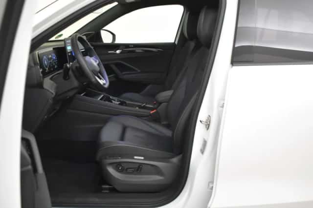 Volkswagen Tiguan (2025) thumbnail 5