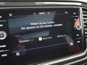 Volkswagen T-Roc (2018) thumbnail 17