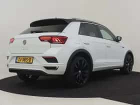 Volkswagen T-Roc (2018) thumbnail 3