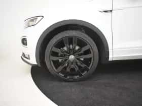 Volkswagen T-Roc (2018) thumbnail 23