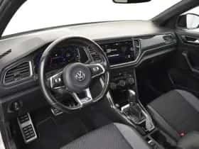 Volkswagen T-Roc (2018) thumbnail 4