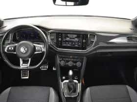 Volkswagen T-Roc (2018) thumbnail 5