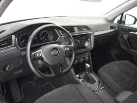 Volkswagen Tiguan (2018) thumbnail 4
