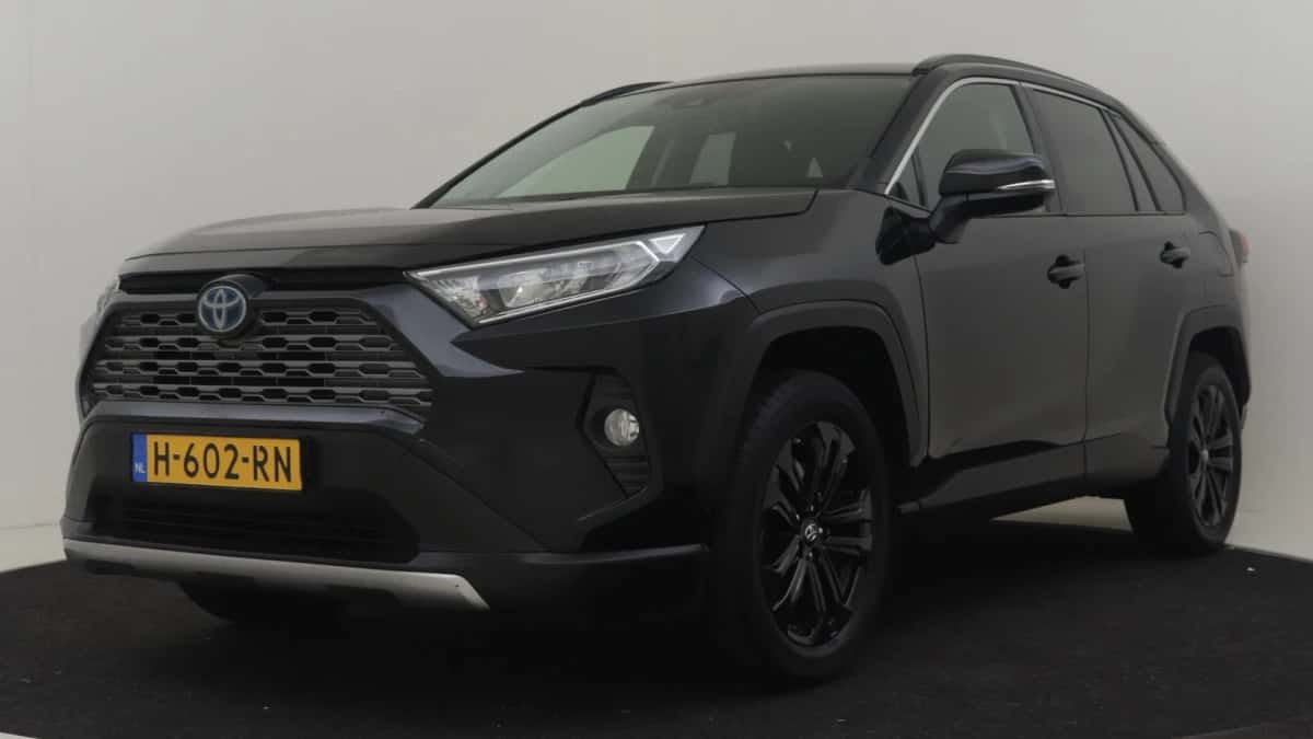 Toyota RAV4 (2020) — foto 1
