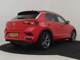Volkswagen T-Roc (2020) thumbnail 2