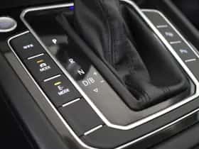 Volkswagen Passat (2022) thumbnail 11