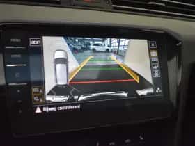 Volkswagen Passat (2022) thumbnail 13