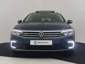 Volkswagen Passat (2022) thumbnail 18