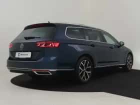 Volkswagen Passat (2022) thumbnail 10