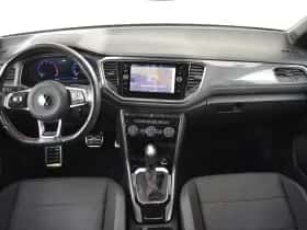 Volkswagen T-Roc (2021) thumbnail 5