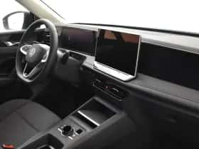 Volkswagen Tiguan (2025) thumbnail 6