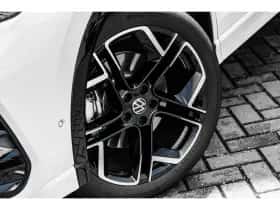 Volkswagen Tiguan (2025) thumbnail 7