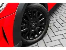 MINI Cooper (2022) thumbnail 8