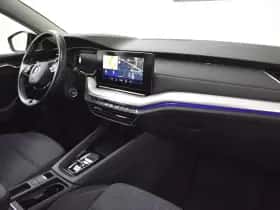 Škoda Octavia (2021) thumbnail 5