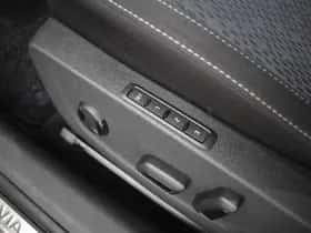 Škoda Octavia (2021) thumbnail 8