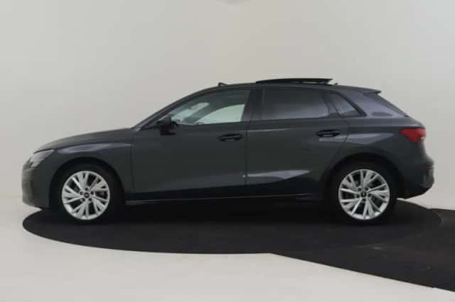 Audi A3 (2022) thumbnail 3