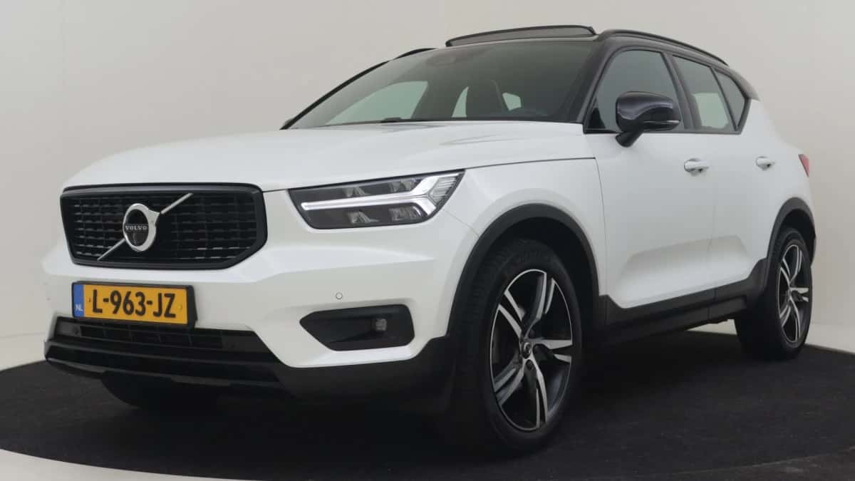 Volvo XC40 (2021) — foto 1
