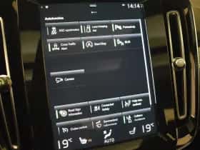 Volvo XC40 (2021) thumbnail 21