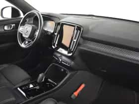 Volvo XC40 (2021) thumbnail 6