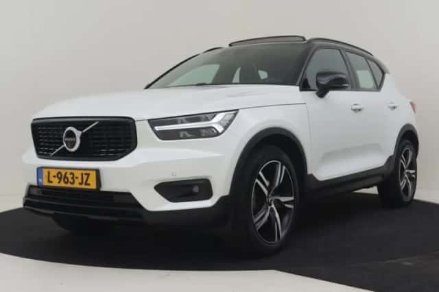 Volvo XC40 (2021) thumbnail 1