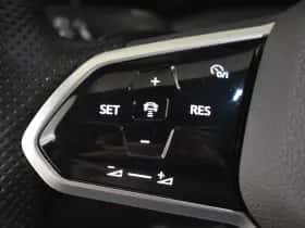 Volkswagen Golf (2022) thumbnail 14