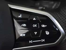 Volkswagen Golf (2022) thumbnail 15