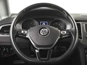 Volkswagen Golf (2017) thumbnail 12