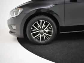 Volkswagen Golf (2017) thumbnail 24